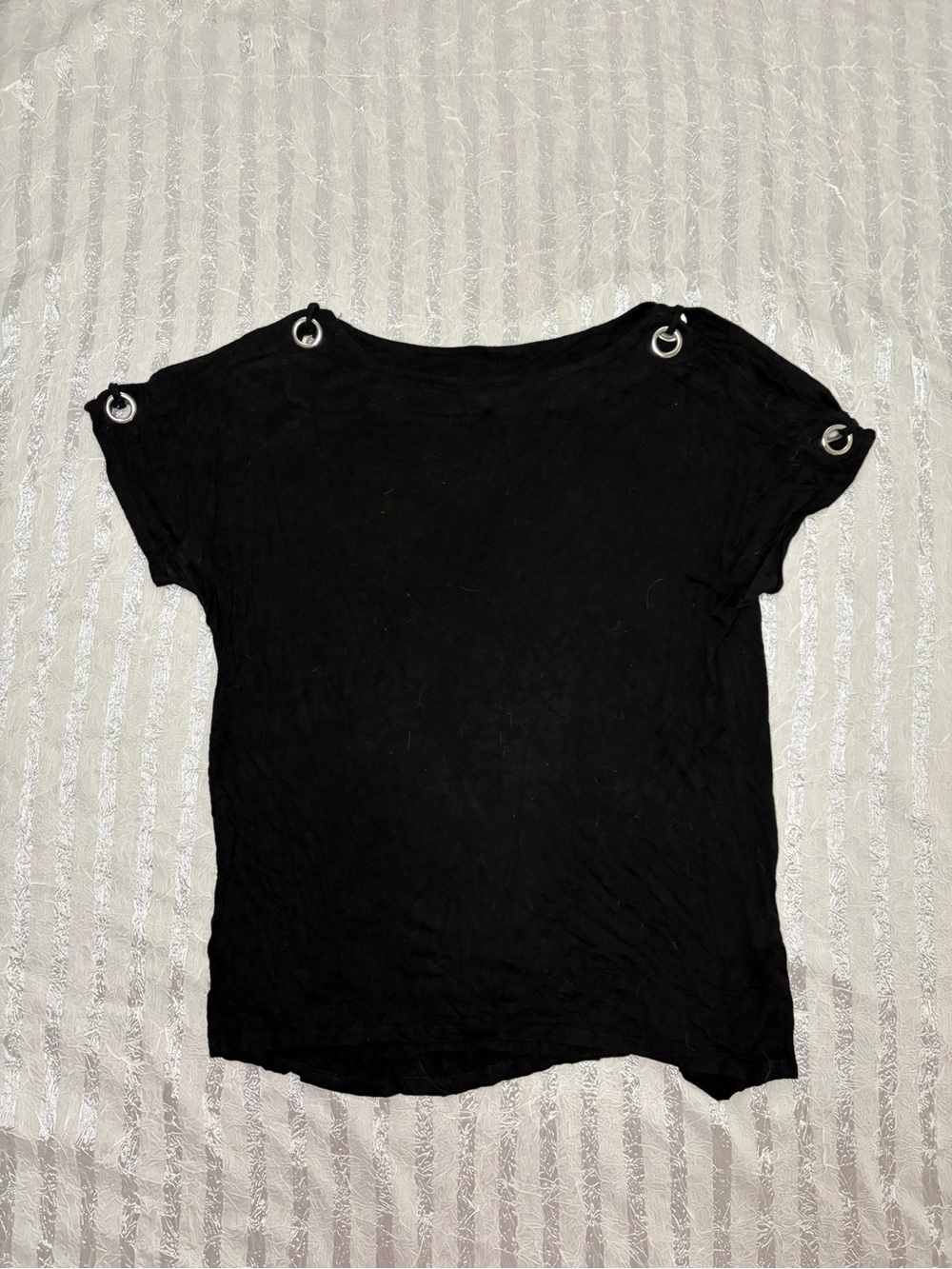 Cable & Gauge Black Top with Silver Ring Logo Stitching